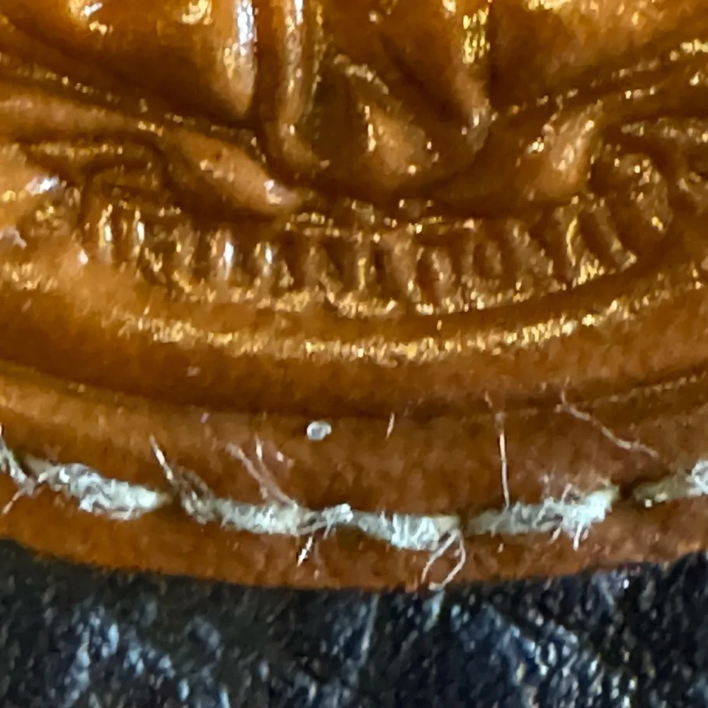 Vintage Blue and Tan Pebblesd Leather Crossbody Bag - Picture 14 of 15